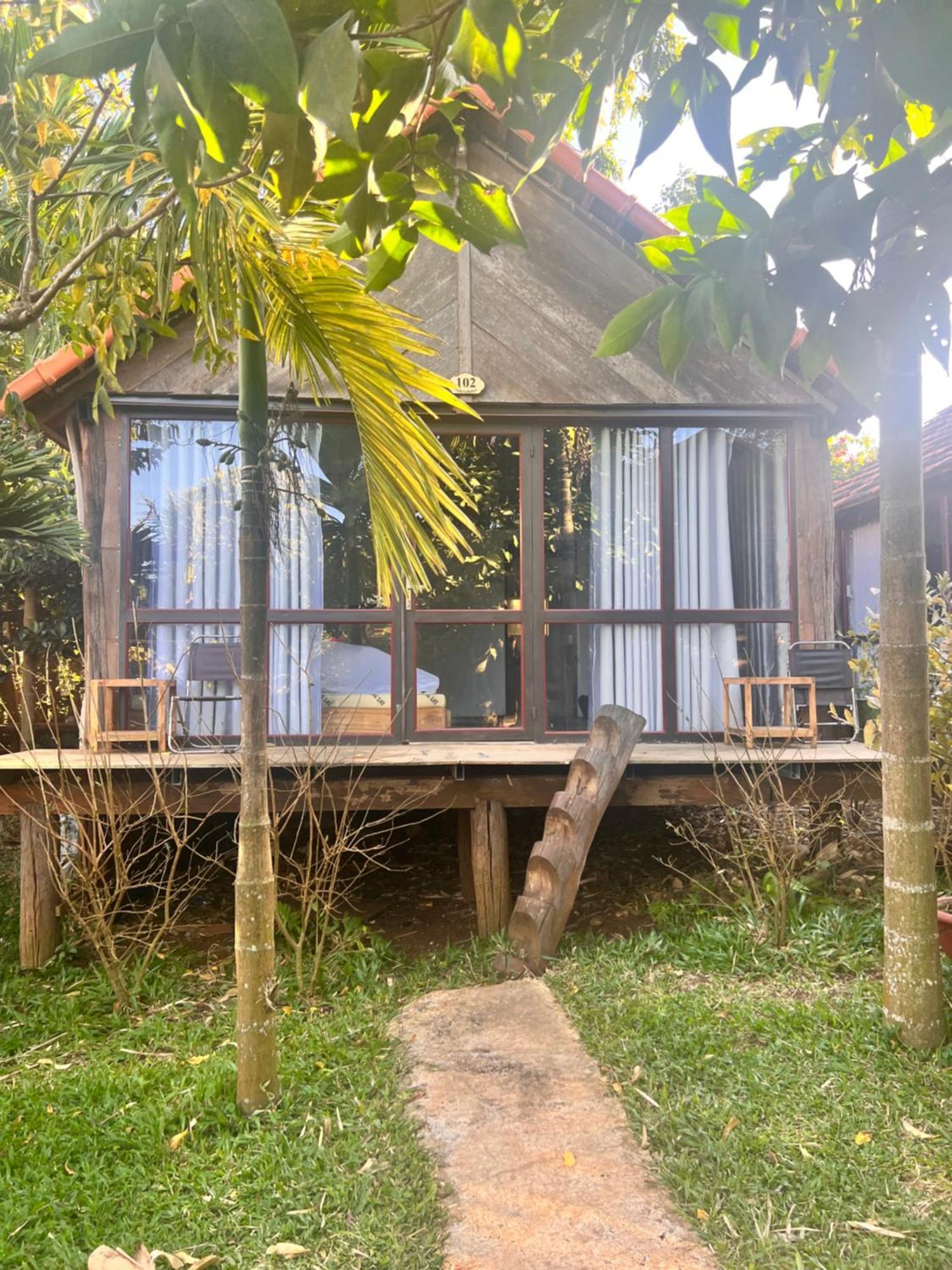 ホテル Komleo Farm バンメトート エクステリア 写真