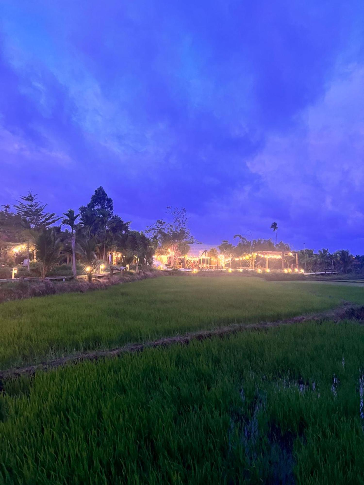 ホテル Komleo Farm バンメトート エクステリア 写真
